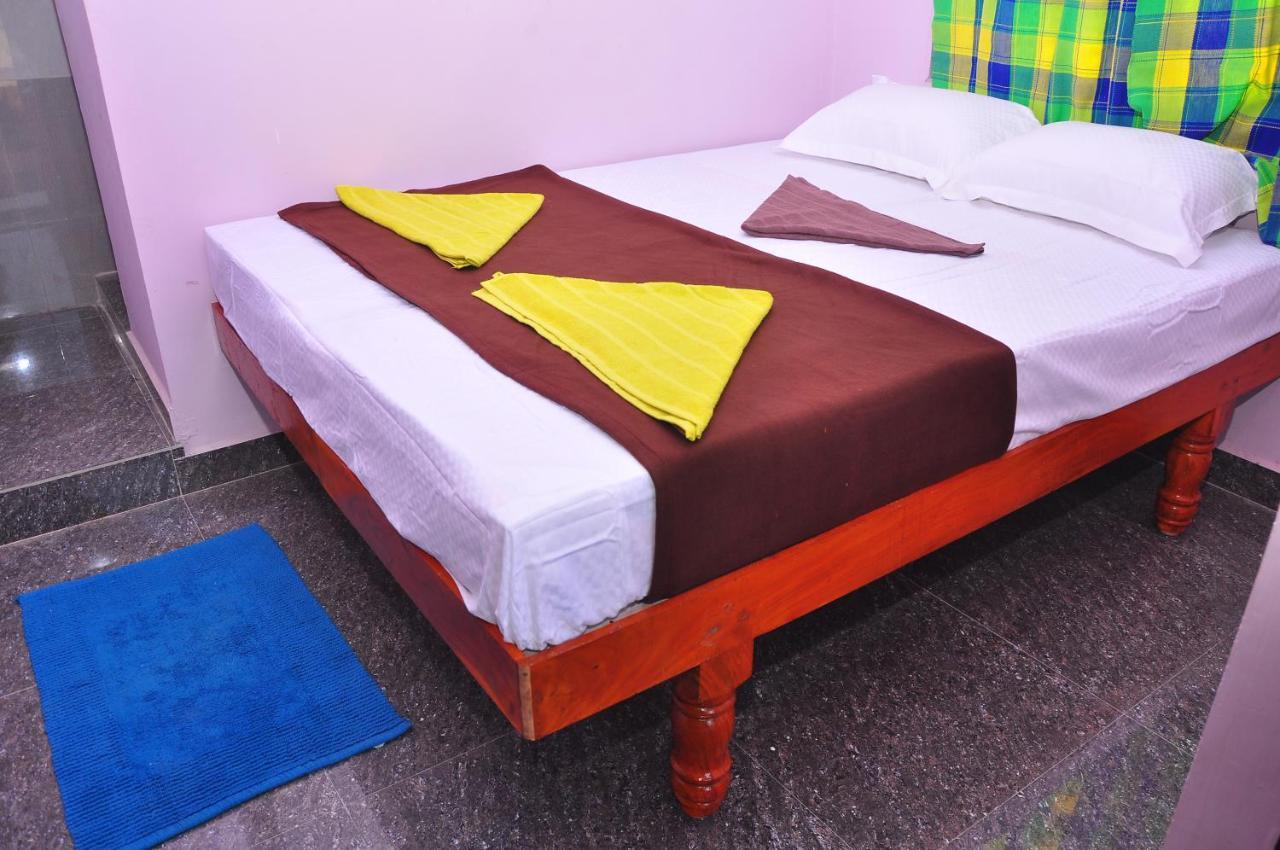 Royal Homestay New האמפי מראה חיצוני תמונה