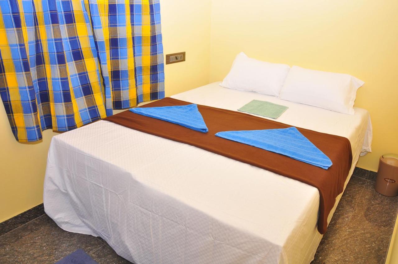 Royal Homestay New האמפי חדר תמונה
