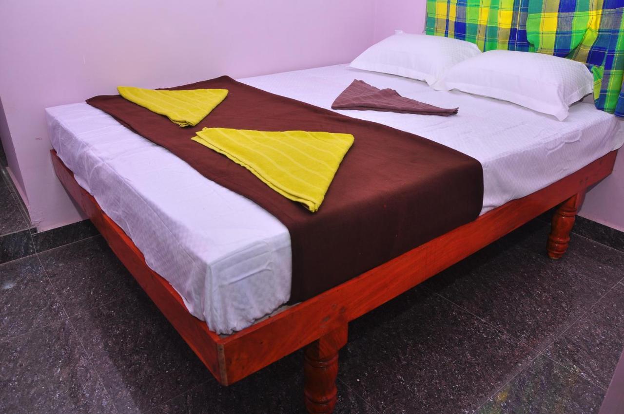 Royal Homestay New האמפי מראה חיצוני תמונה